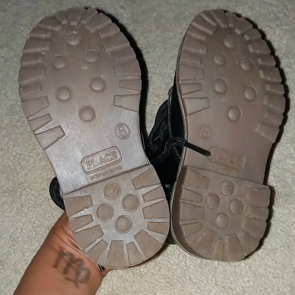 The Children's Place casual bootie 🥾 - Picture 5 of 6